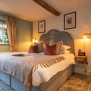 https://the-old-house-inn.brighton-hotels-england.com