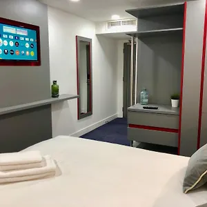 https://ilford-hotel-goodmayes.cambridgehotelsuk.com