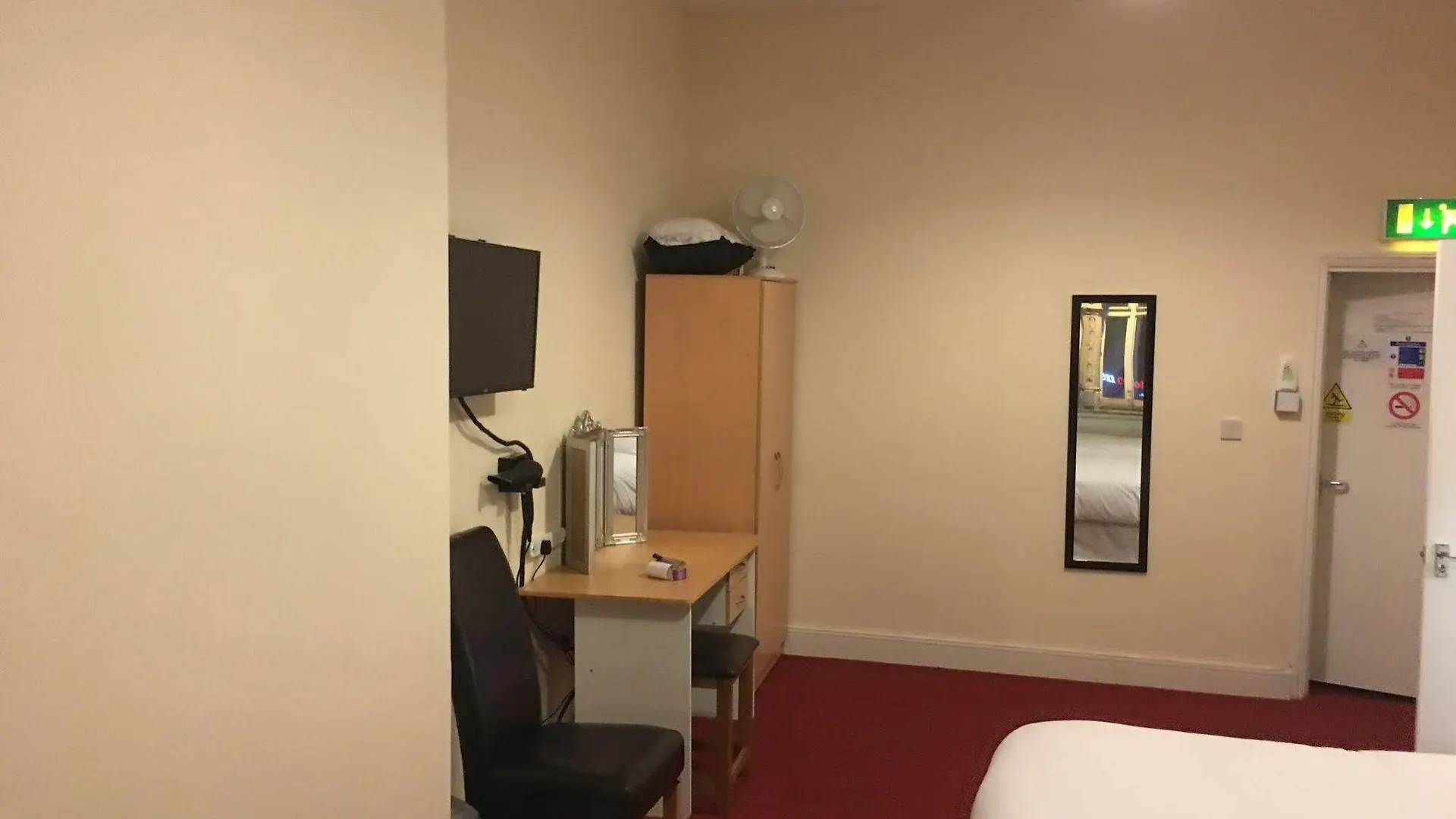 Ml Lodge Cardiff 2*,  Reino Unido